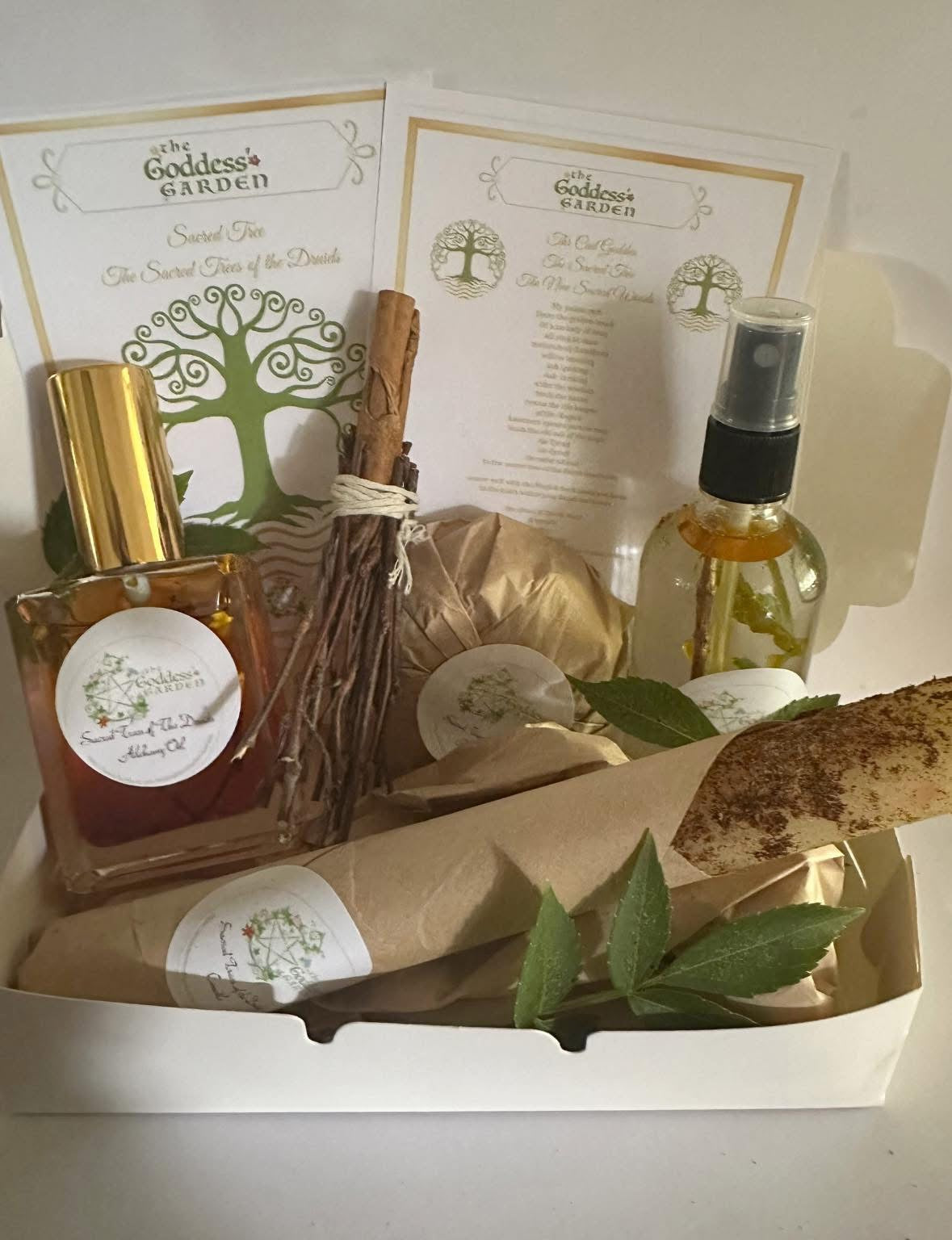 Sacred Trees of The Druids Gift Box