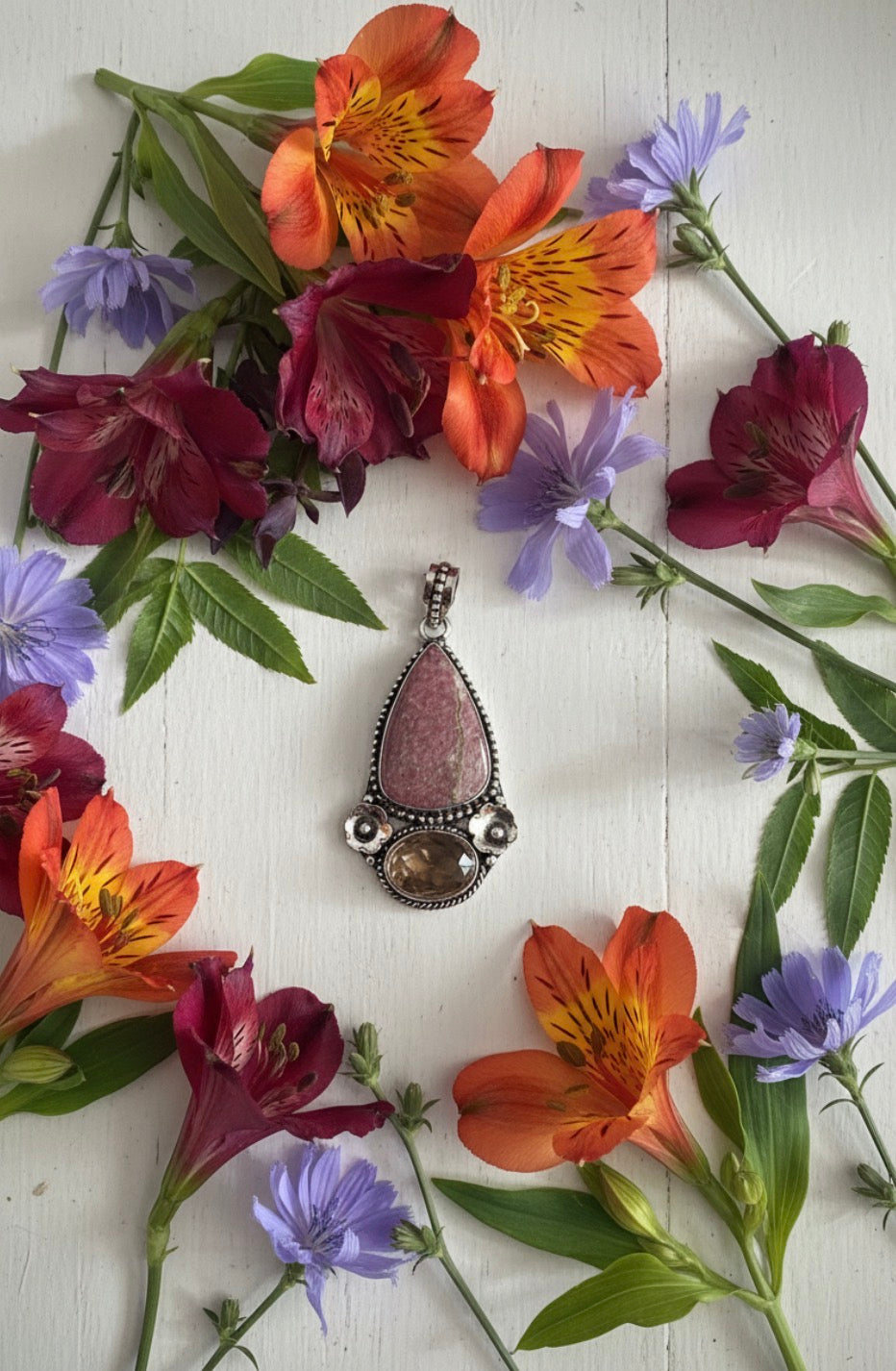 Flower Maiden – Handcrafted Rhodonite & Kunzite Bracelet