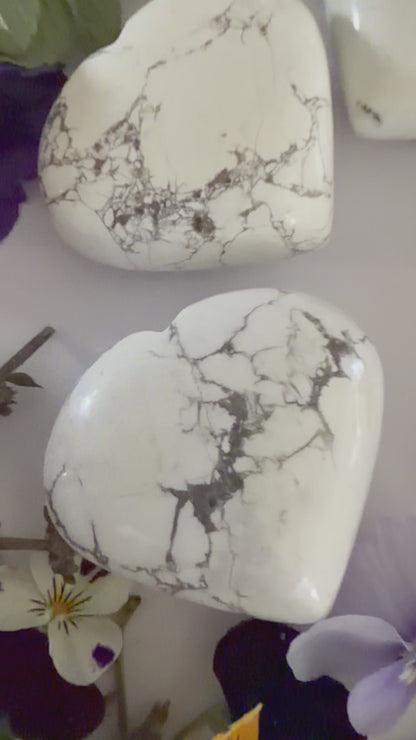 Howlite hearts